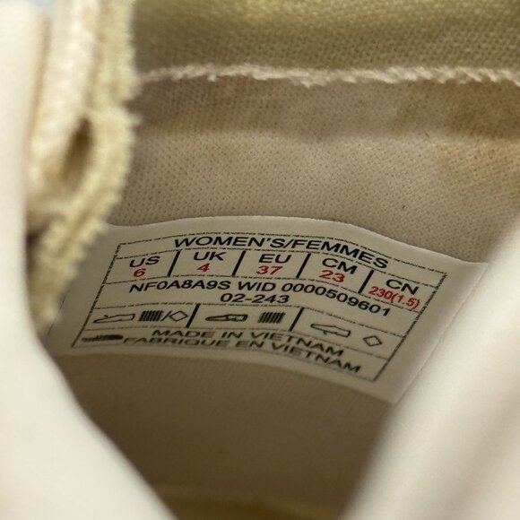 The North Face Alta Mesa 300 Womens 6 Dune White Pristine Hiking Walking Active - Picture 10 of 10